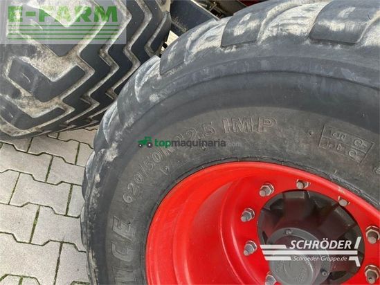 Empacadora gigant - Claas - quadrant 5300 rf