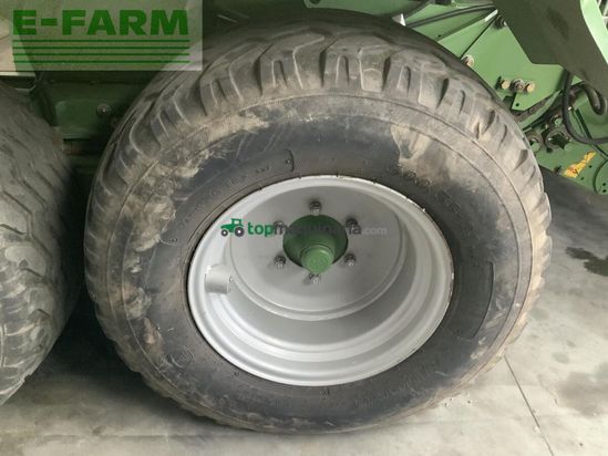 Empacadora gigant - Krone - comprima cv 150 xc