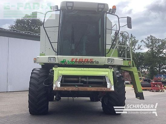 Cosechadora de Cereal - Claas - dominator 360 mega + c 600 schneidwerk