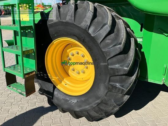 Cosechadora de Cereal - John Deere - t670