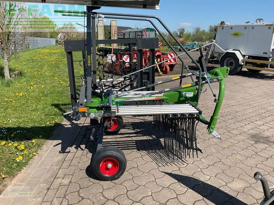 Rastrillo - Fendt - former 351 dn