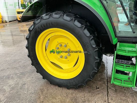 Tractor agrícola - John Deere - 6110m tractor (st27327)