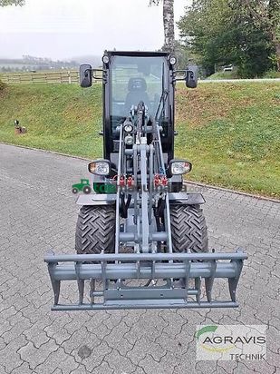 Minicargadora - Giant - g2300 hd