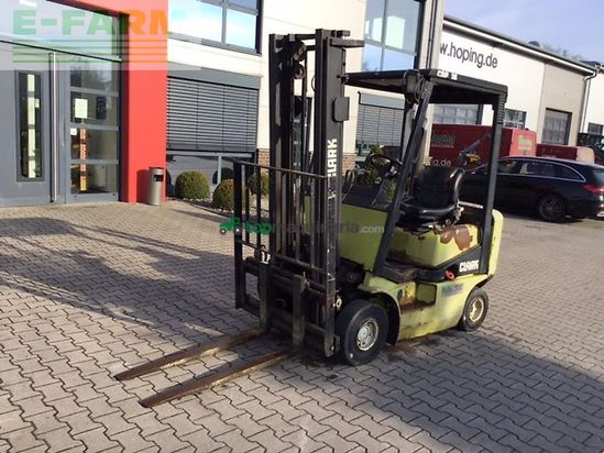 Elevadora -  - clark cdp 16