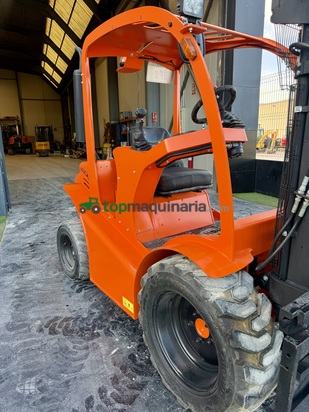 Carretilla Elevadora Mast Explorer H 16D 4x4