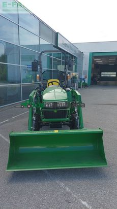 Tractor agrícola - John Deere - 3025E