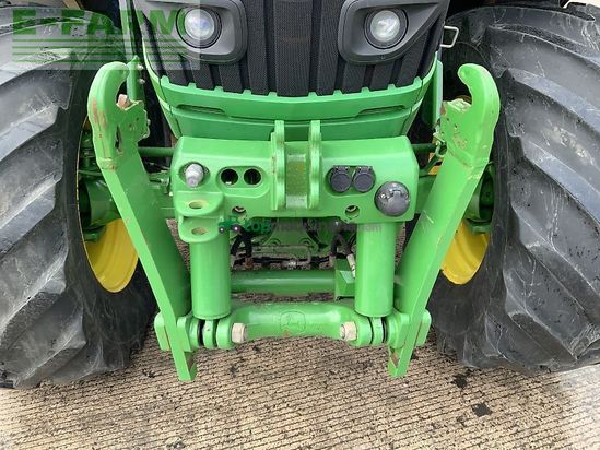 Tractor agrícola - John Deere - 6215r tractor (st23985)