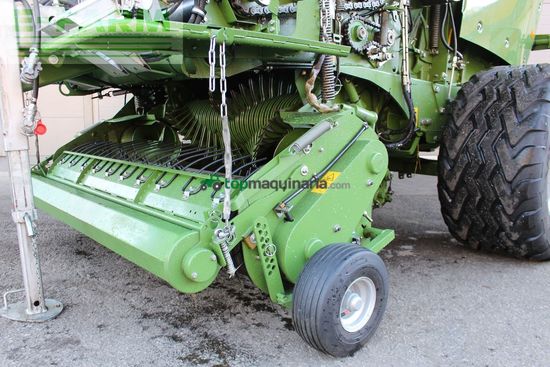 Empacadora gigant - Krone - comprima v 150 xc
