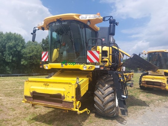Cosechadora de Cereal - New Holland - CX8040