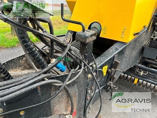 Empacadora gigant - New Holland - bb 940