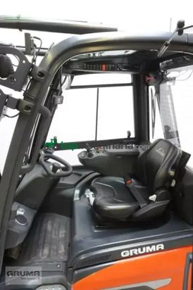 Elevadora - Linde - e 30 ion 1252