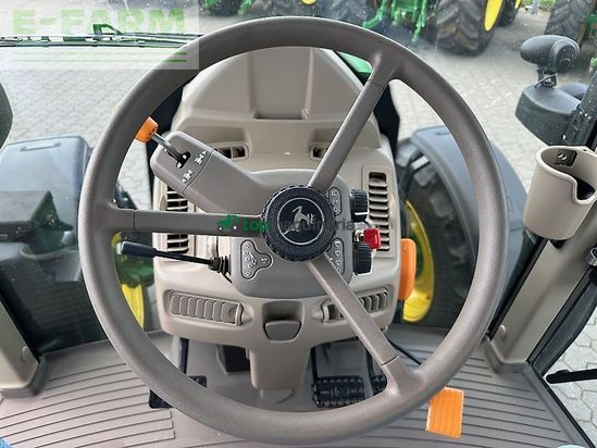 Tractor agrícola - John Deere - 6110 m