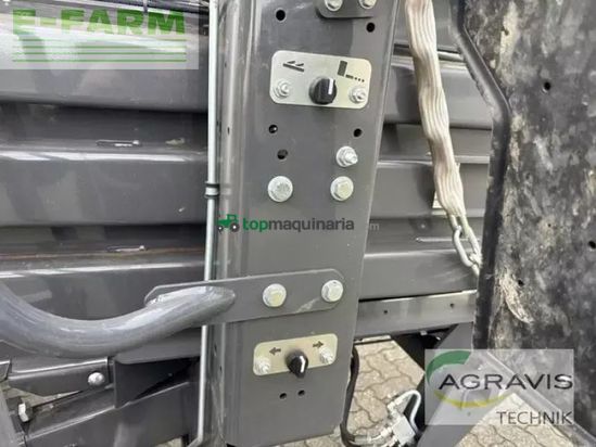 Empacadora gigant - Claas - quadrant 5200 fc tandem