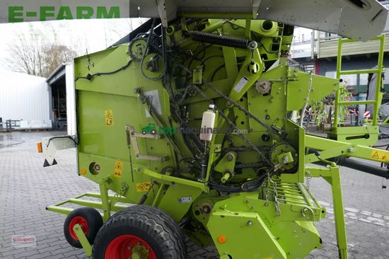 Empacadora gigant - Claas - variant 260 rc