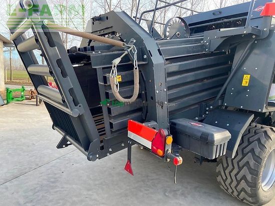 Empacadora gigant - Kuhn - lsb 1290d
