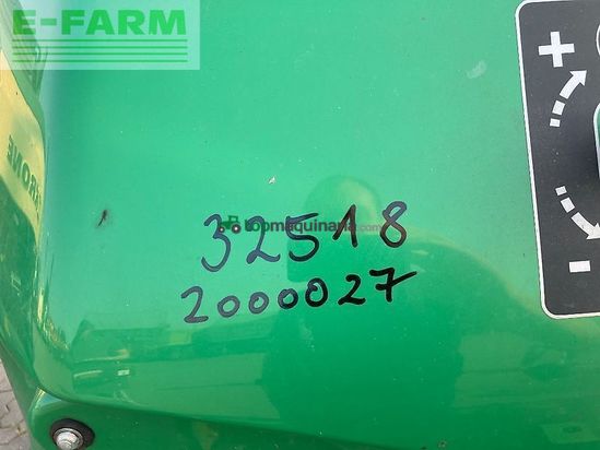 Empacadora gigant - John Deere - v451m