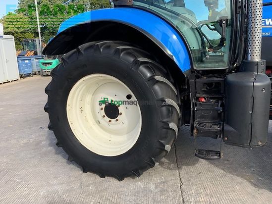 Tractor agrícola - New Holland - t7.200 tractor (st27355)