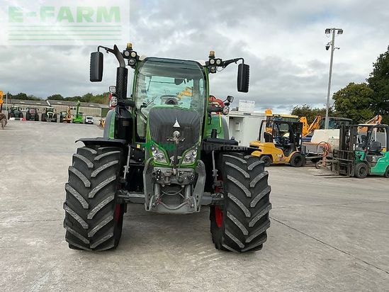 Tractor agrícola - Fendt - 724 profi plus tractor (st27635)