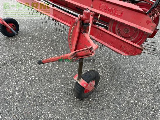 Rastrillo - Pöttinger - Heuraupe KR 220