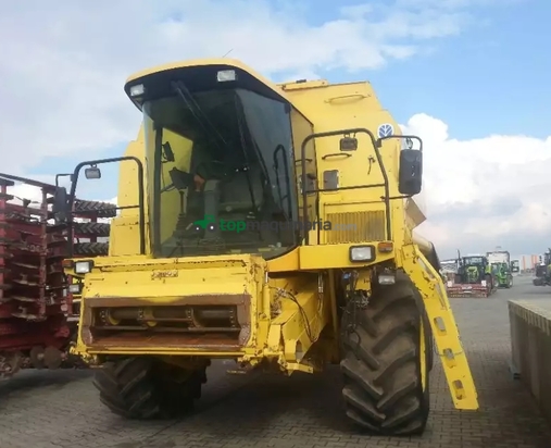 Cosechadora de Cereal - New Holland - TX68