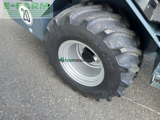 Minicargadora - Giant - g2700 hd