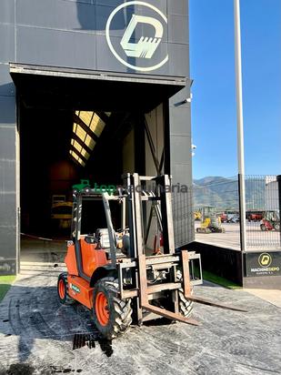 Carretilla Ausa Ch130  4x4