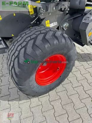Empacadora gigant - Claas - variant 580 rc trend