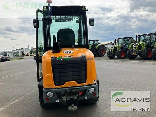 Minicargadora - Giant - g2700 x-tra hd+