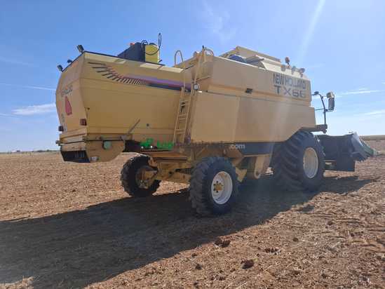 Cosechadora de Cereal - New Holland - Modelo TX66