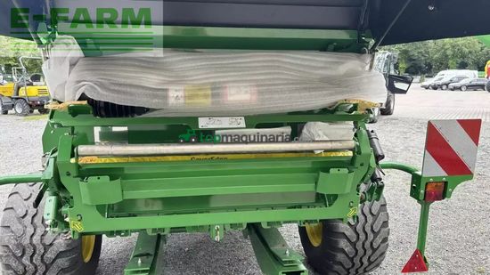Empacadora gigant - John Deere - v461m - paket für rundballenpr