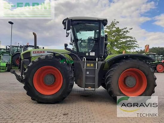 Tractor agrícola - Claas - xerion 3800 trac vc