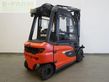 Elevadora - Linde - e 30 l 1252