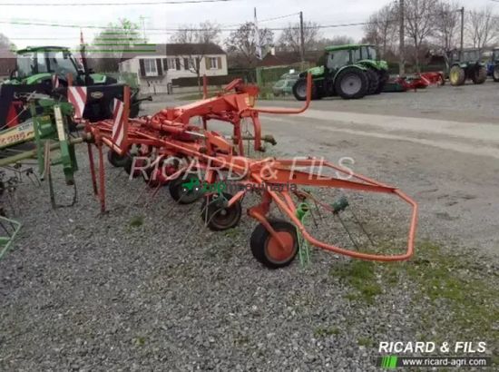 Henificador - Kverneland - faneur 746 kverneland