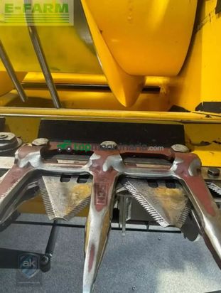 Cosechadora de Cereal - New Holland - cr10.90