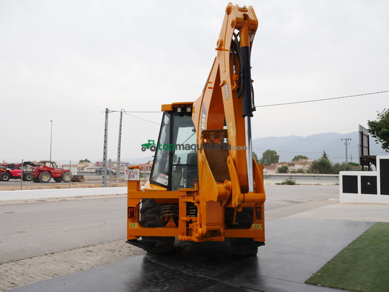 Retroexcavadora - Caterpillar 442D