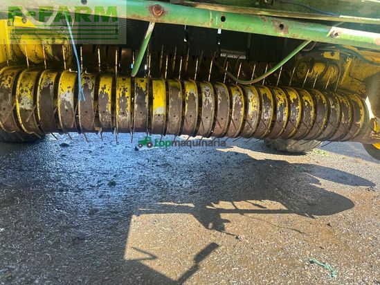 Empacadora gigant - John Deere - 550