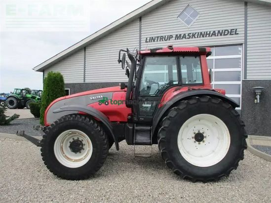 Tractor agrícola - Valtra - t190 med frontlift og affjedret foraksel