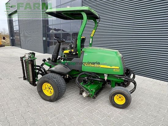 Cosechadora de Cereal - John Deere - 8700