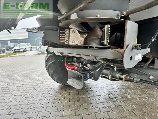 Cosechadora de Cereal - Claas - lexion 670 tt + v770