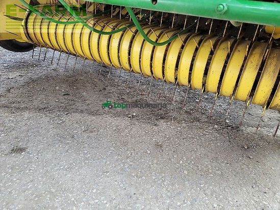 Empacadora gigant - John Deere - 570