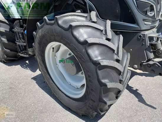 Tractor agrícola - Valtra - a 104 ht4