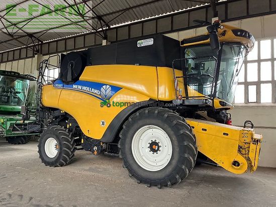 Cosechadora de Cereal - New Holland - cr 9.80