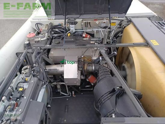 Cosechadora de Cereal - Claas - trion 750 montana + v 770