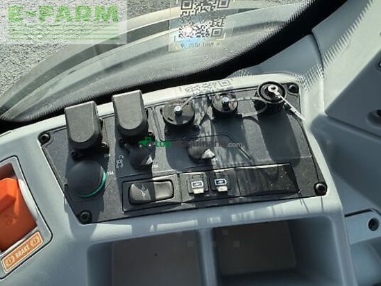 Tractor agrícola - Valtra - t215 versu