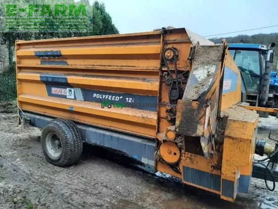 Esparcidor - Lucas - polyfeed12