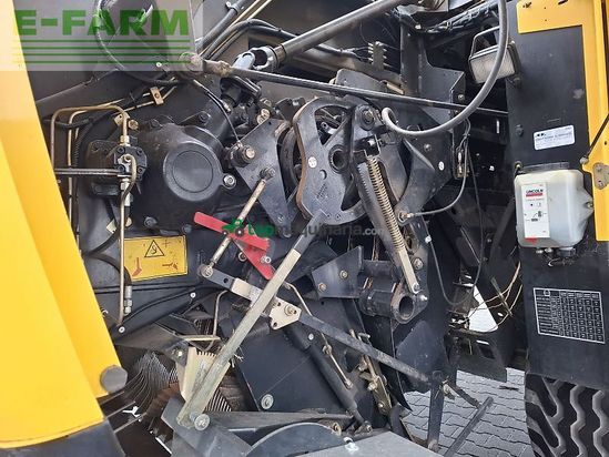 Empacadora gigant - New Holland - bb 9070 / bb9070