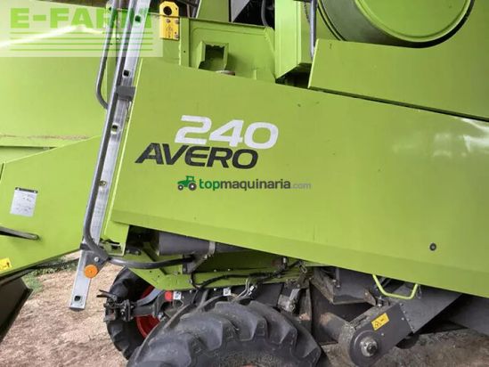 Cosechadora de Cereal - Claas - avero 240 t4f
