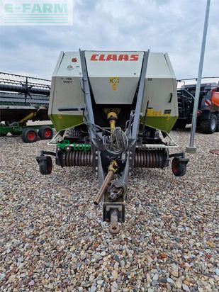 Empacadora gigant - Claas - quadrant 2200 756d