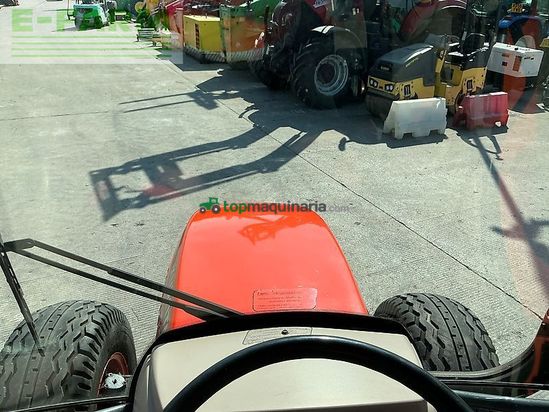 Tractor agrícola - Kubota - m7040 hydraulic shuttle tractor (st27188)