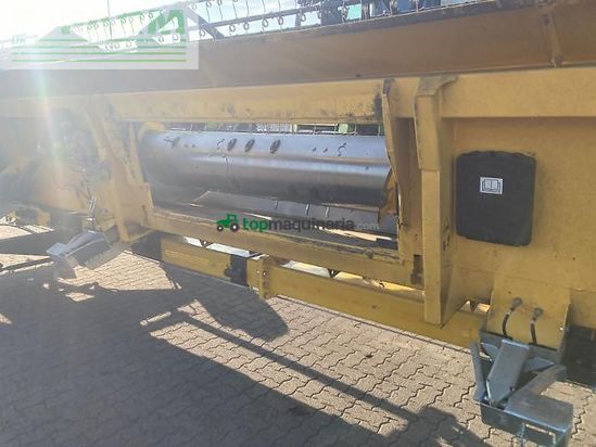 Cosechadora de Cereal - New Holland - ch 7.70
